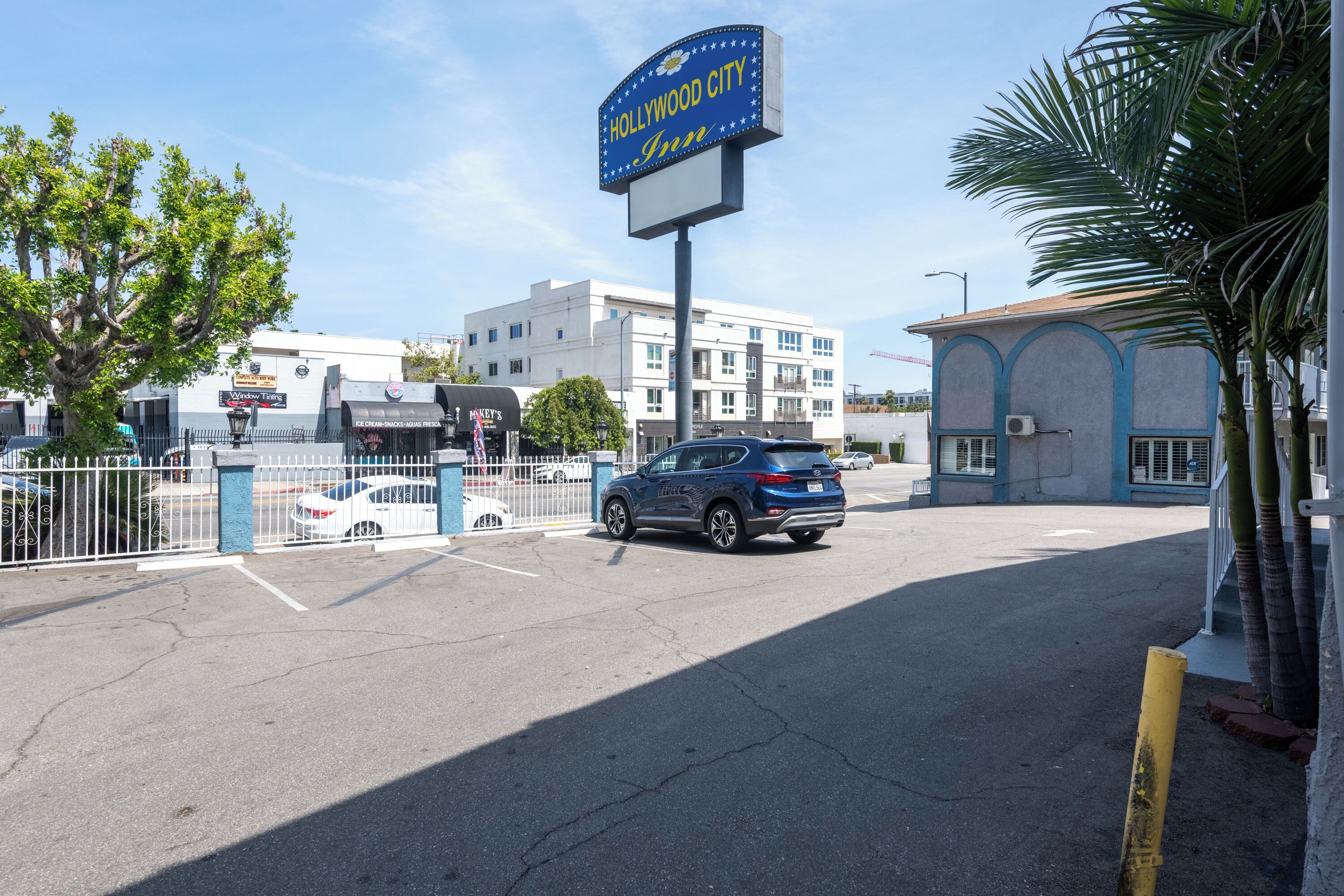 Foto - Hollywood City Inn