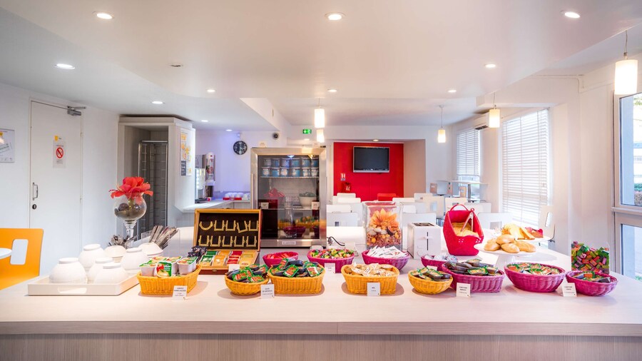 プルミエール クラッセ パリ エスト - ロニィー スー ボア