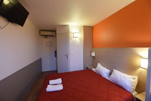 Desk, blackout drapes, soundproofing, free WiFi - Première Classe Paris Est - Rosny sous Bois (Rosny-sous-Bois)