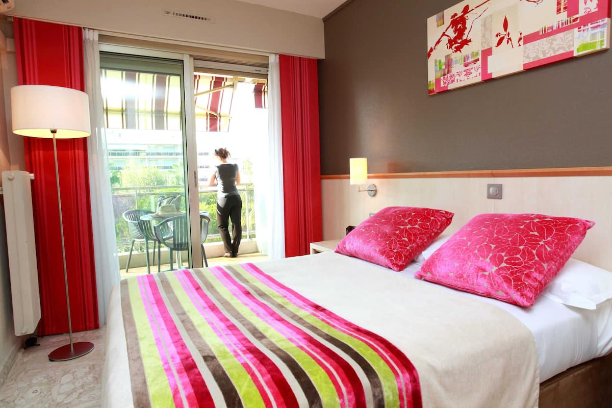Classic Room, Terrace | Peti besi dalam bilik, meja, kalis bunyi, Wi-fi percuma