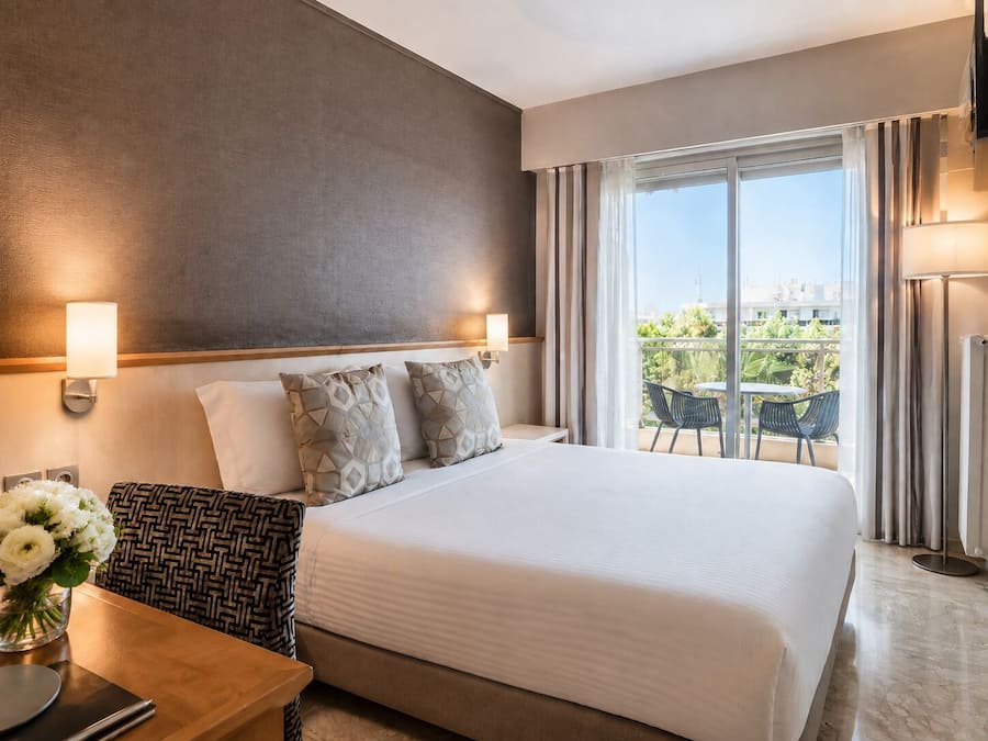 Classic Room, Terrace | In-room safe, desk, soundproofing, travel cot