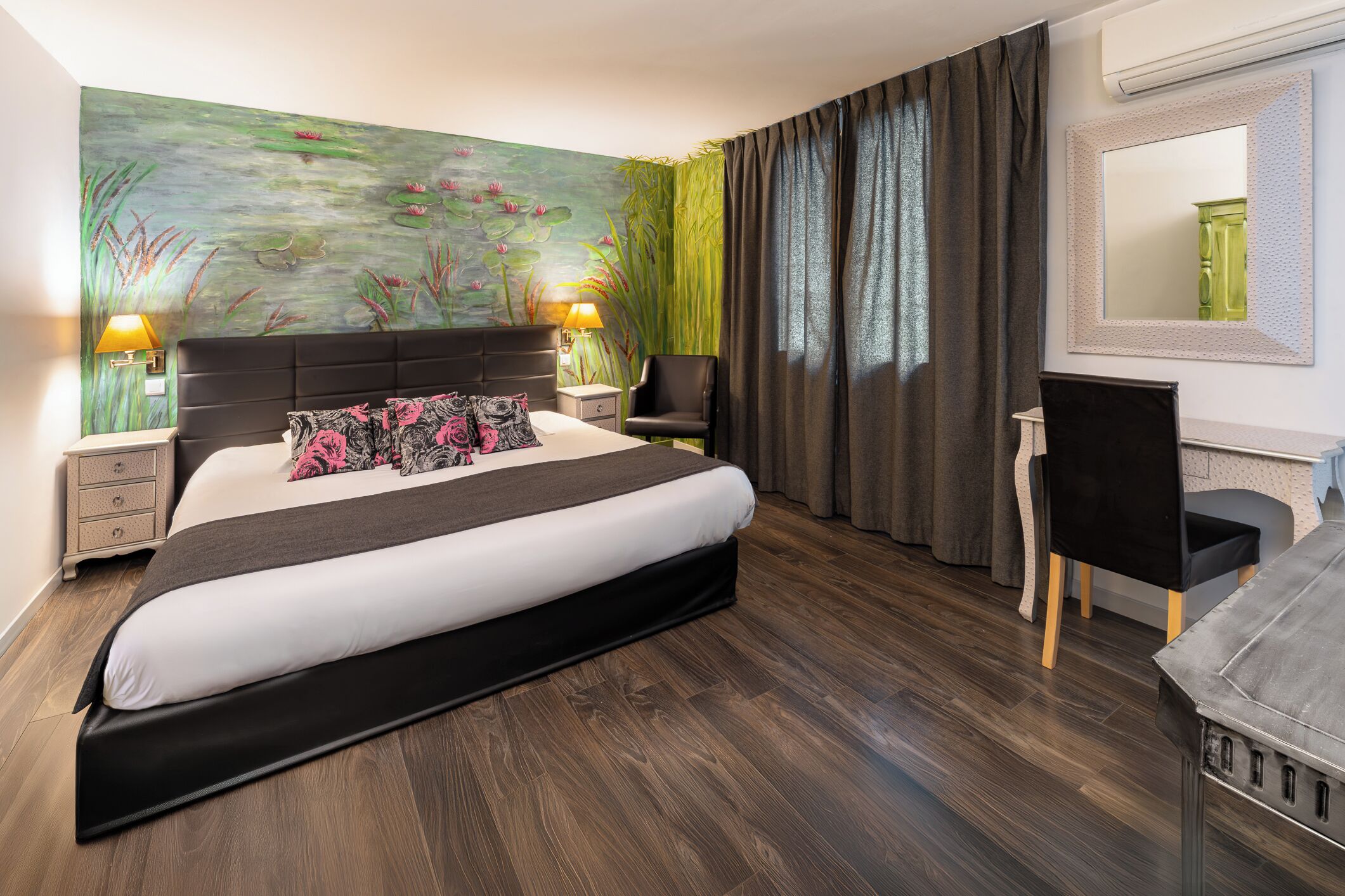 superior room, 1 double bed | minibar, in-room safe, individually decorated, desk