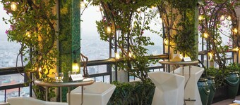 Windsor Plaza Hotel