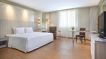 Premier Double or Twin Room, City View | Minibar, in-room safe, desk, soundproofing