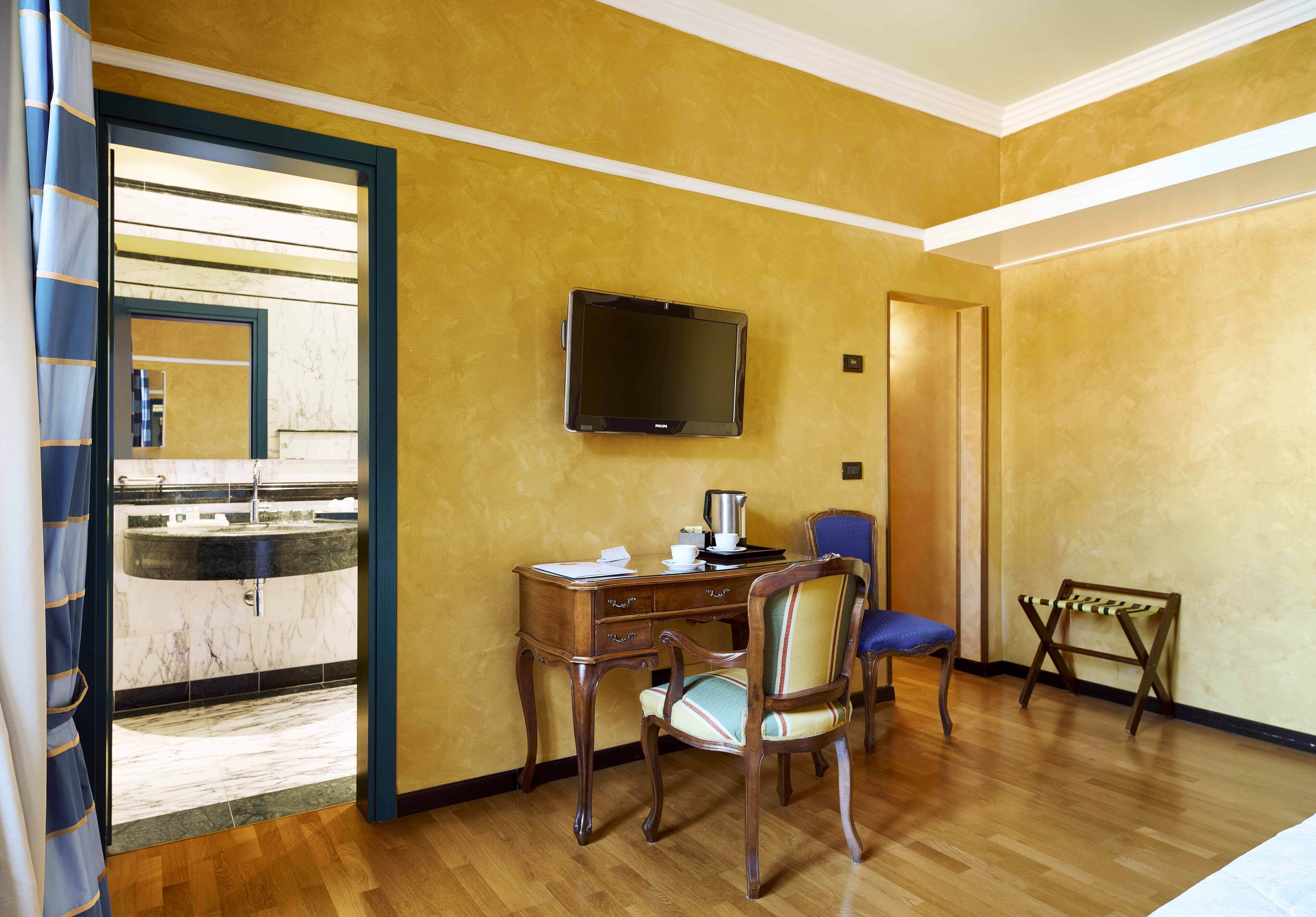 superior room | 1 bedroom, hypo-allergenic bedding, minibar, in-room safe