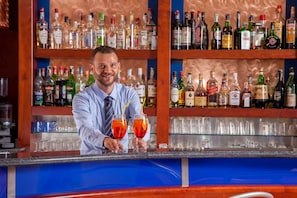 Bar (on property) - Best Western Blu Hotel Roma (Rome)