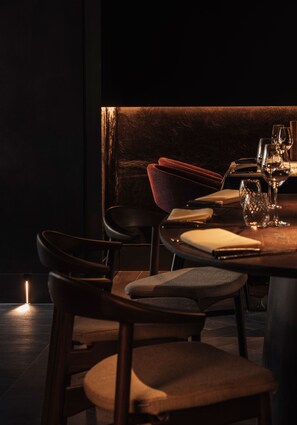 Lunch and dinner served - Hotel Portinari (Bruges)