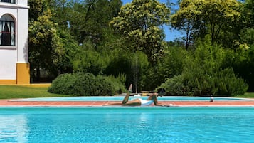 Udendørs pool, liggestole