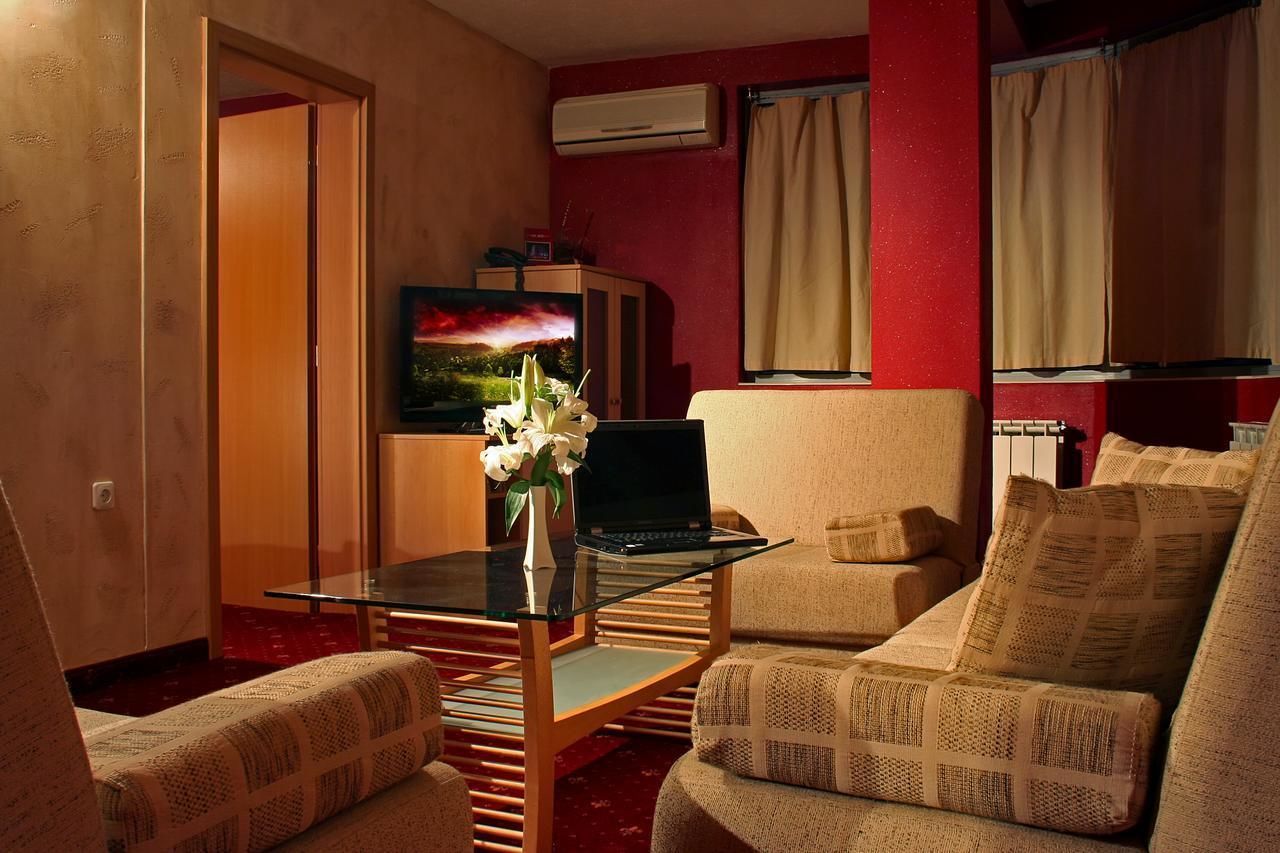 Foto - Hotel Brod - Free Parking