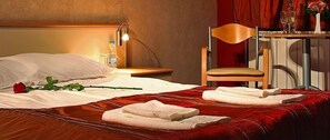 Standard Double Room | Minibar, in-room safe, desk, blackout drapes - Brod Hotel (Sofia)