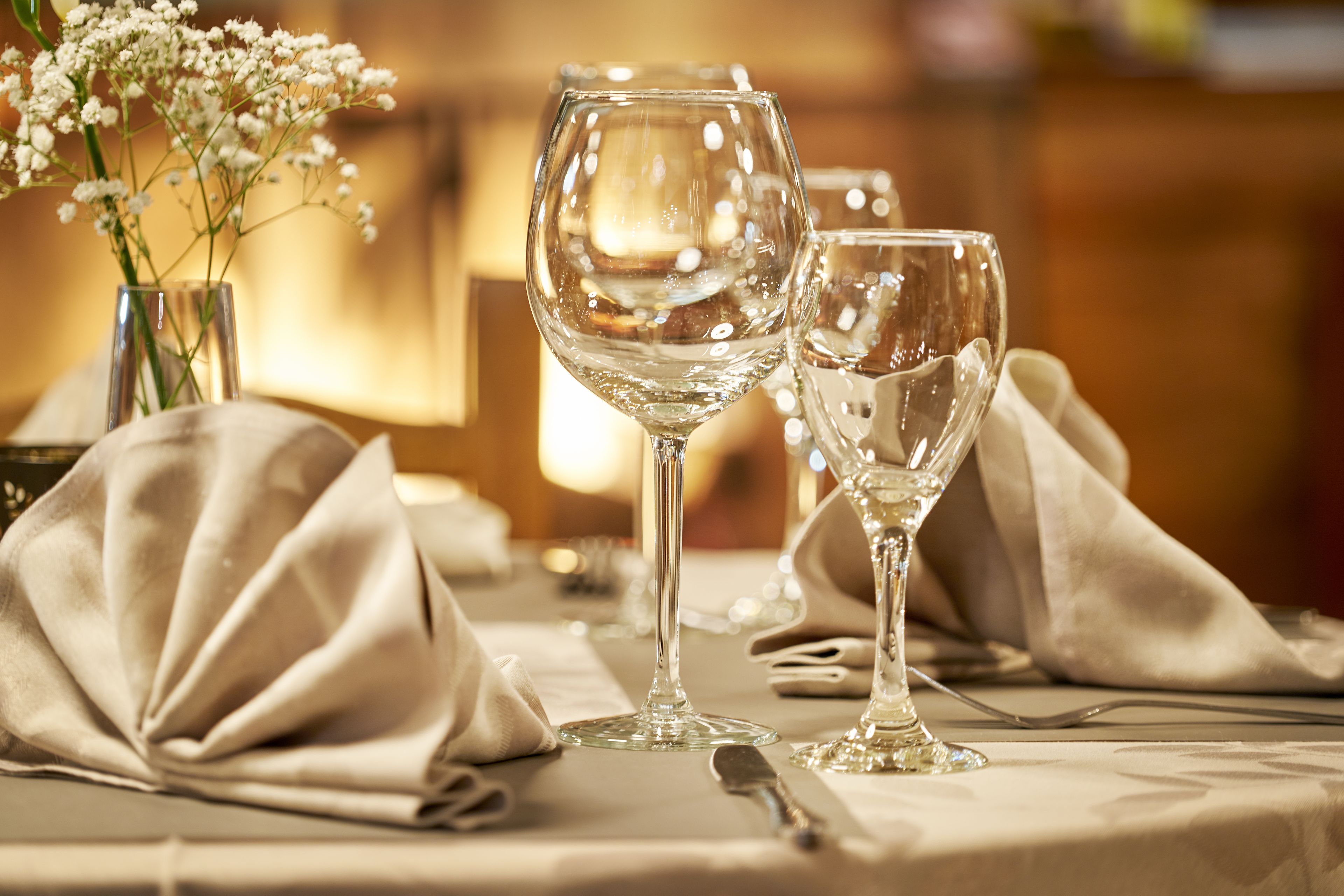 breakfast, lunch and dinner served