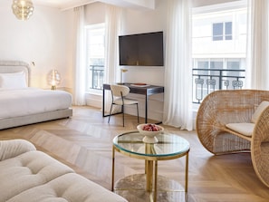 Deluxe Apartment | Premium bedding, minibar, in-room safe, blackout drapes - ATHENA Pallas (Athens)