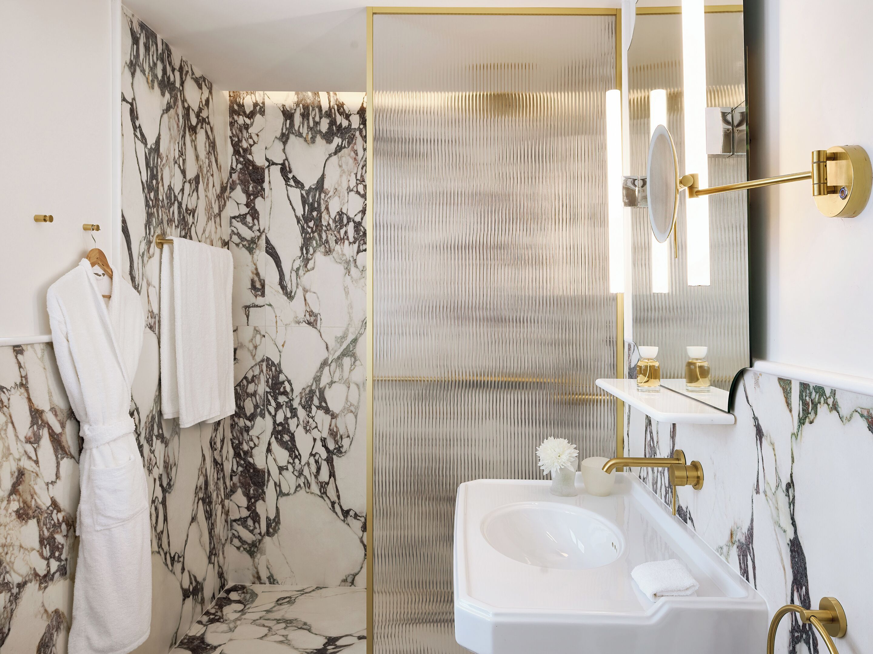 Shower, free toiletries, hair dryer, bathrobes