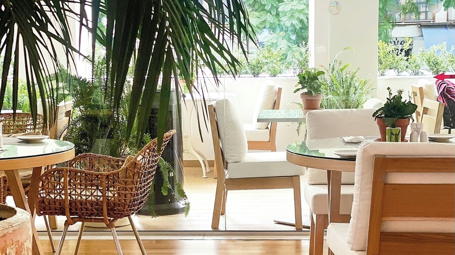 ATHENA, A Hotel to Live