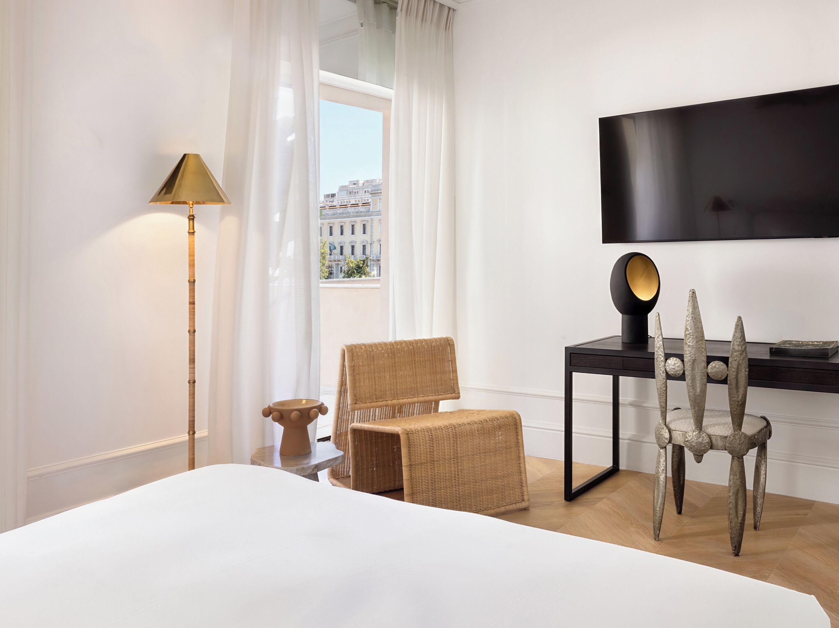 Kamer (Deluxe Room) | Luxe beddengoed, een minibar, een kluis op de kamer