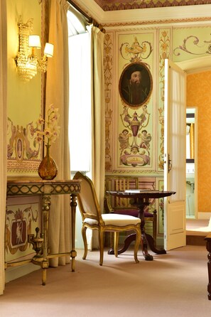 Minibar, in-room safe, desk, soundproofing