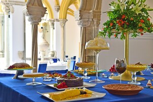 Daily buffet breakfast (EUR 18 per person)