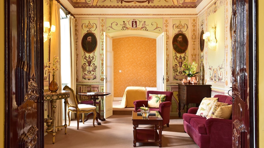 Pousada Convento de Evora - Historic Hotel