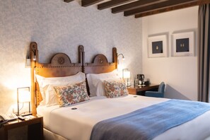 Superior Double or Twin Room, Balcony, River View | Hypo-allergenic bedding, minibar, in-room safe, soundproofing - Pousada Caniçada - Gerês (Vieira do Minho)
