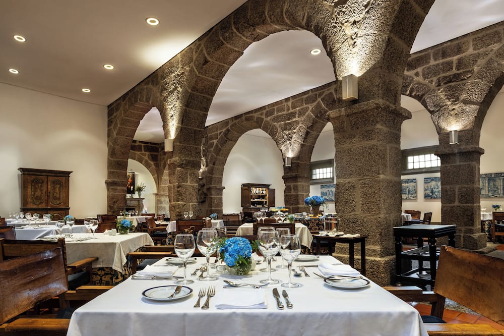 Pousada Mosteiro de Guimarães - Monument Hotel