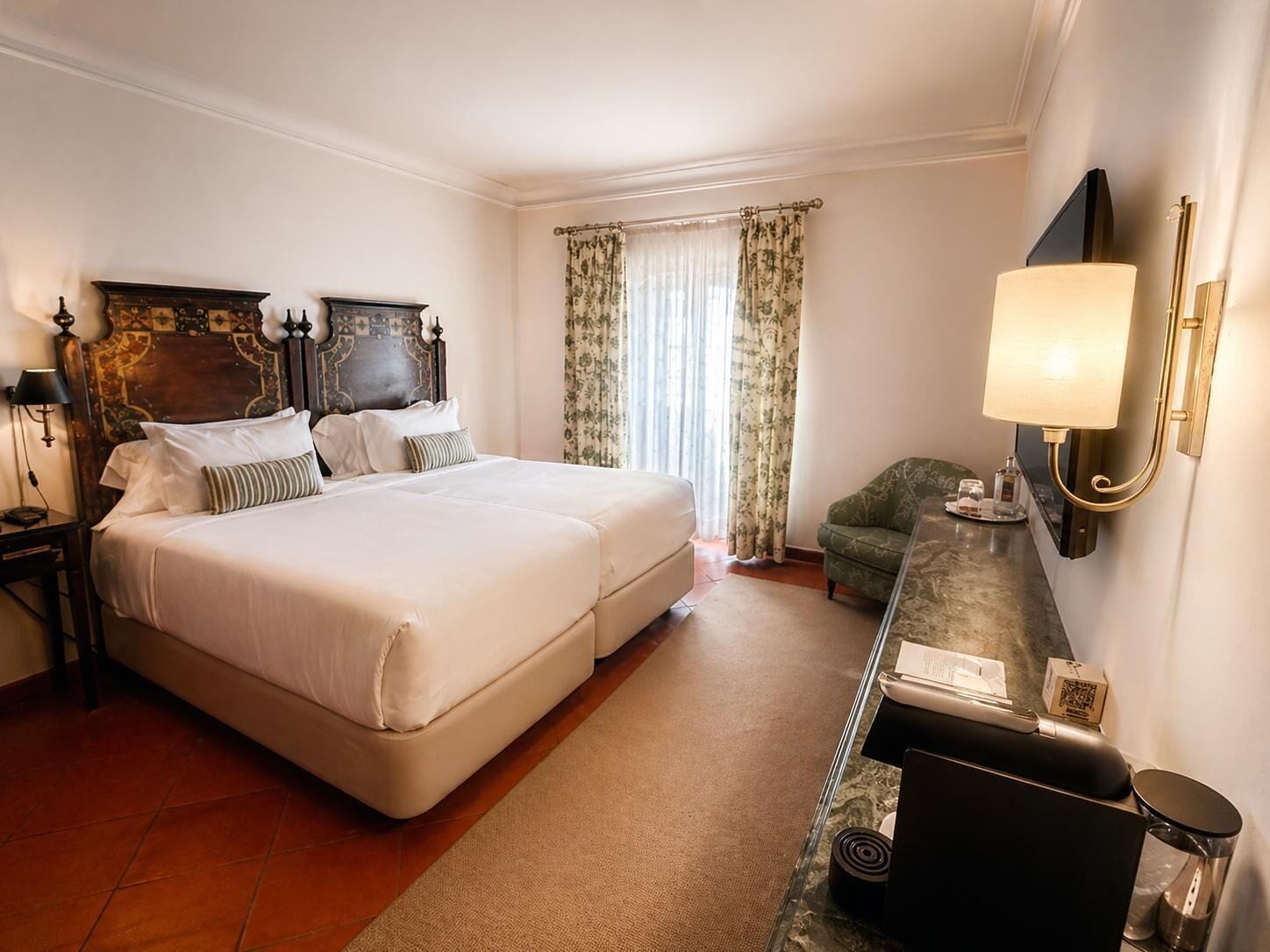 Minibar, in-room safe, desk, soundproofing