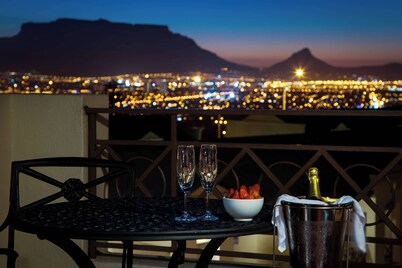 Protea Hotel by Marriott Cape Town Tyger Valley