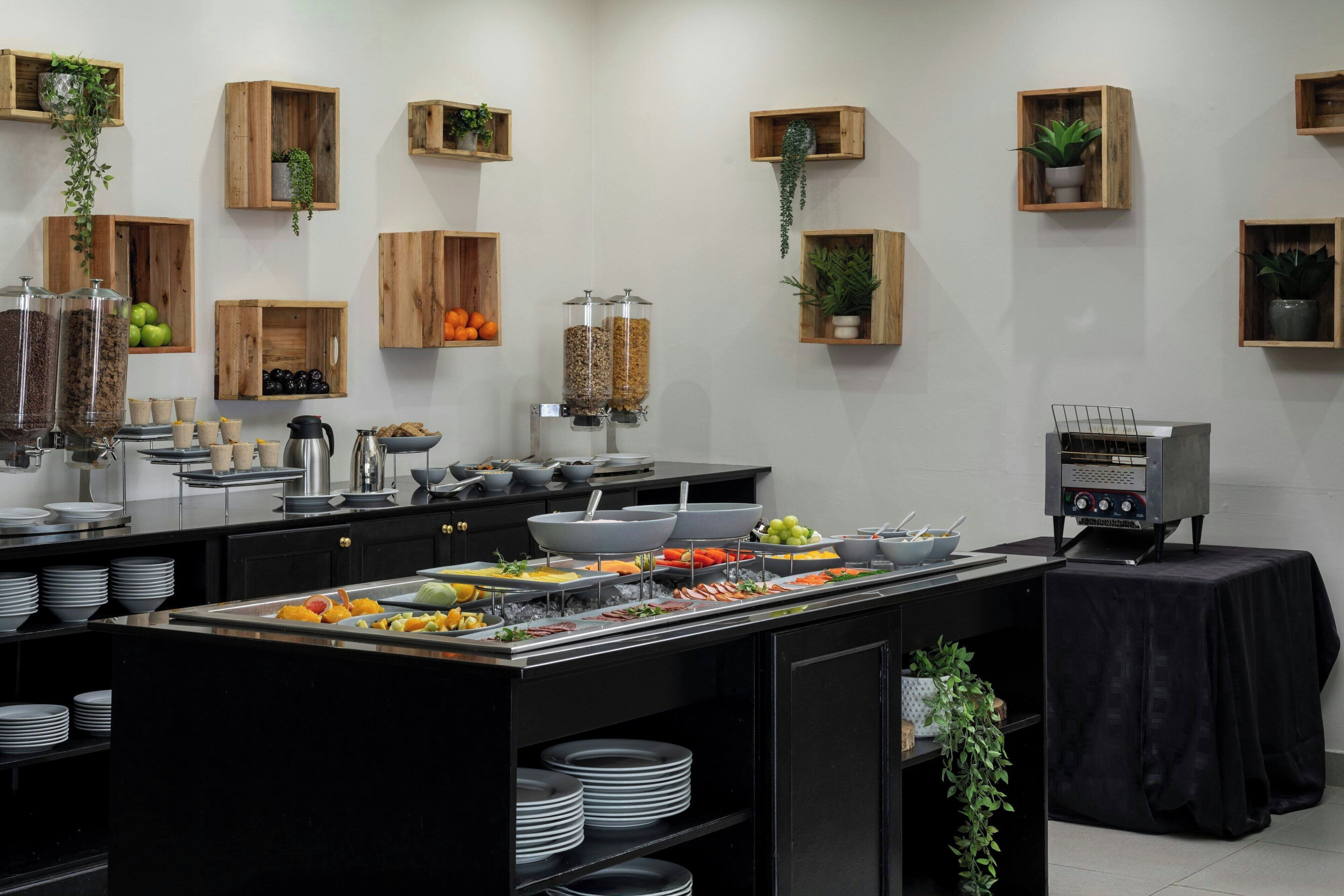 Daily buffet breakfast for a fee