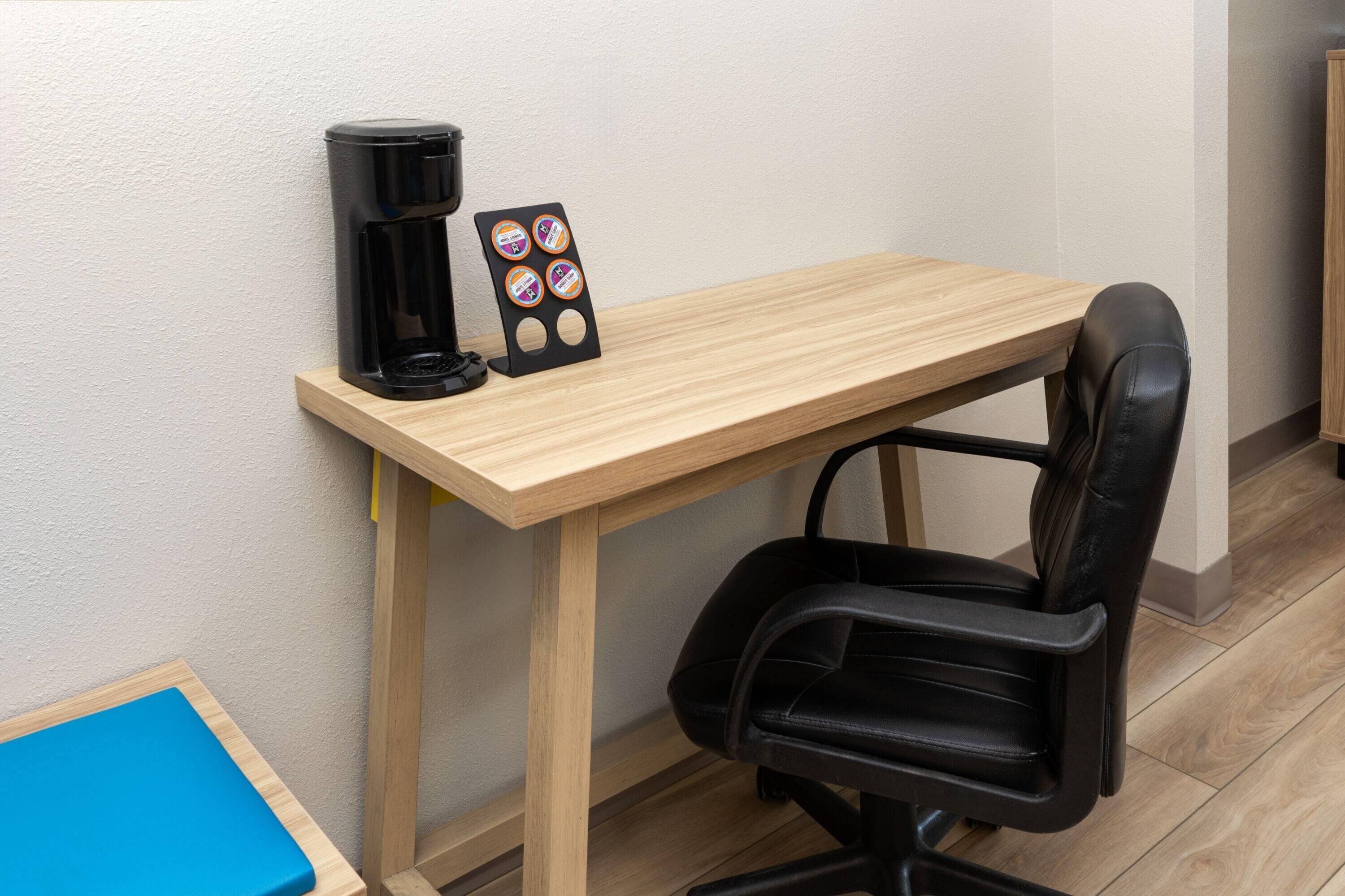 room, 1 king bed, non smoking | in-room safe, desk, laptop workspace, blackout curtains