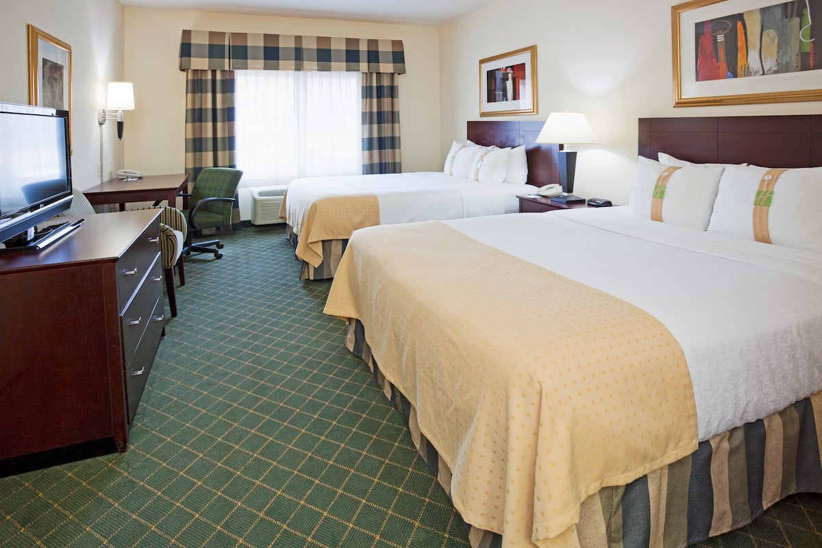 In-room safe, desk, iron/ironing board, cribs (free)