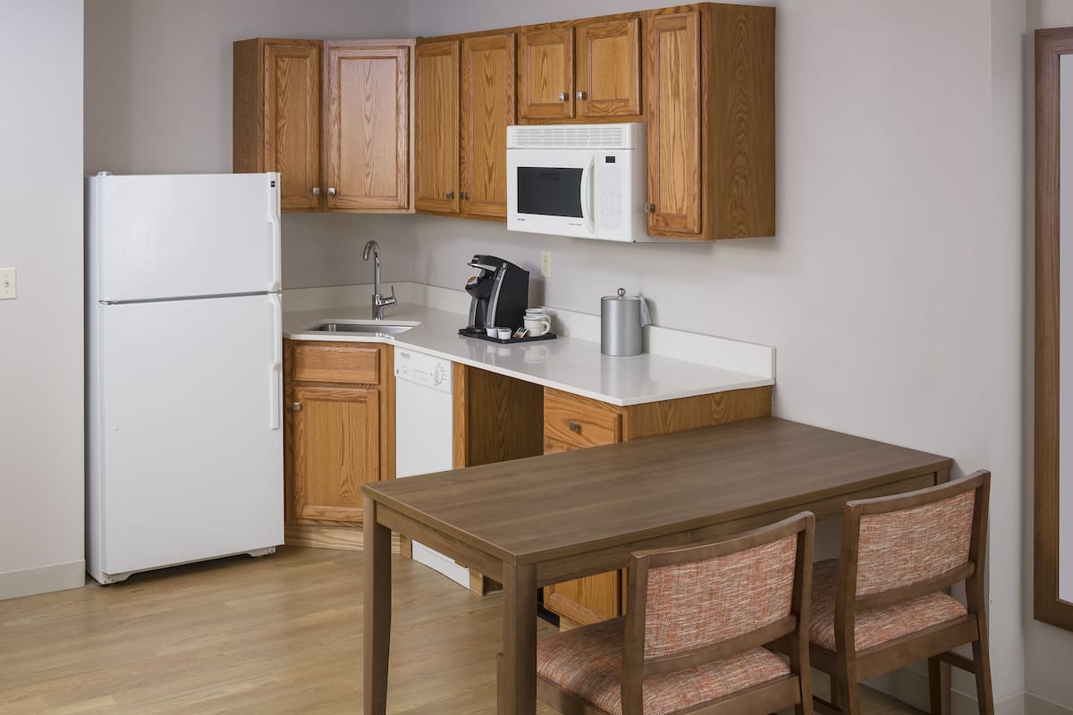 36-inch flat-screen tv with cable channels, tv, pay films