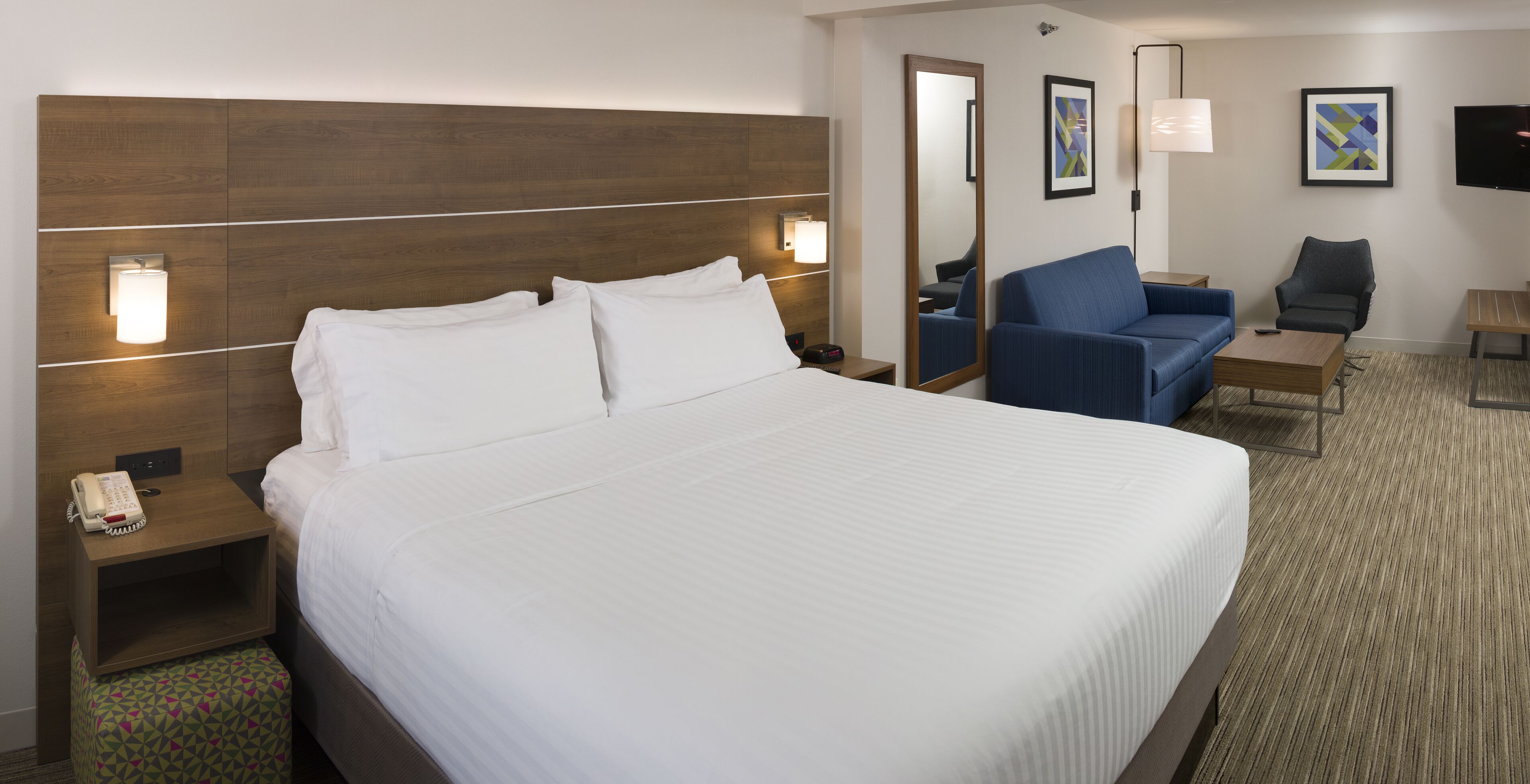 premium bedding, in-room safe, desk, blackout curtains