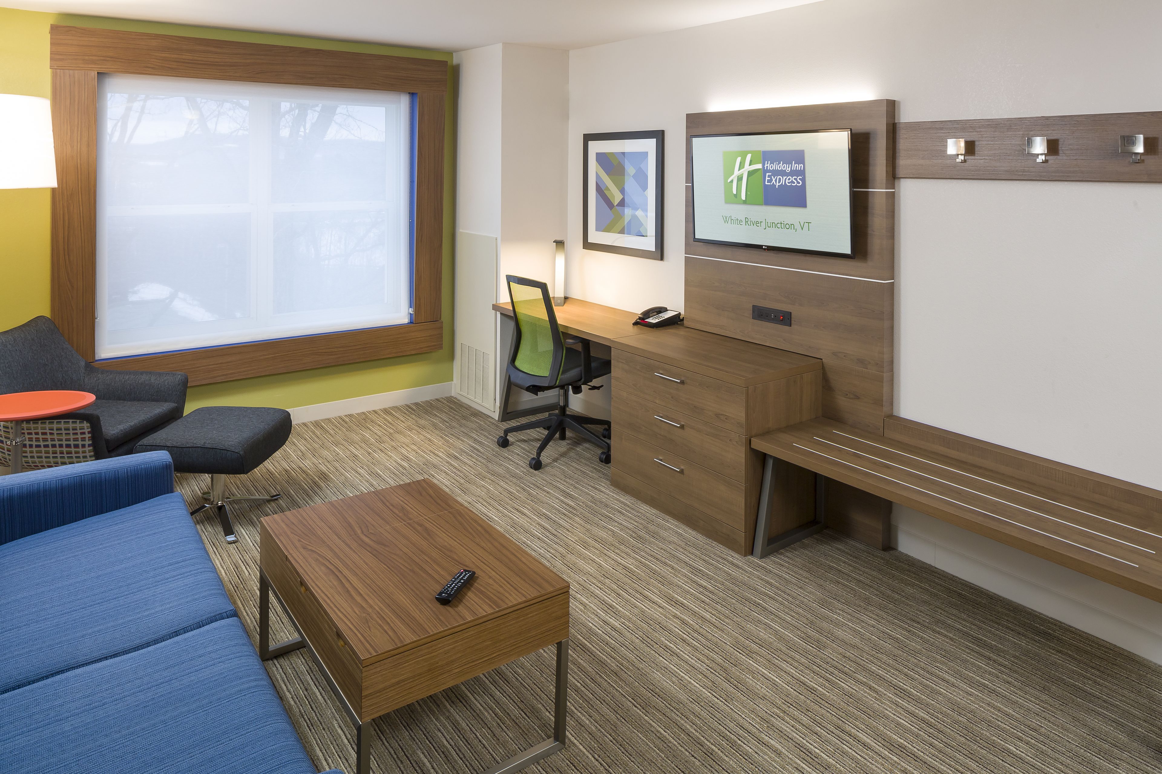 premium bedding, in-room safe, desk, blackout curtains