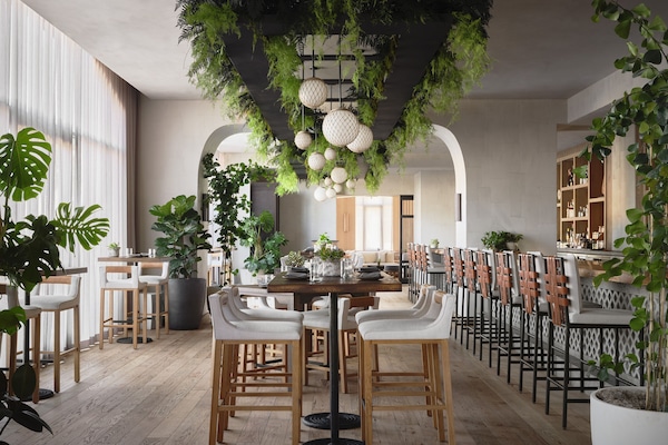 Breakfast, lunch, dinner served; alfresco dining