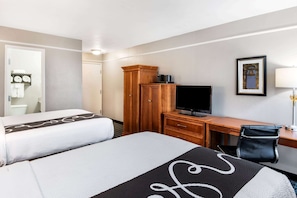 Premium bedding, in-room safe, desk, iron/ironing board