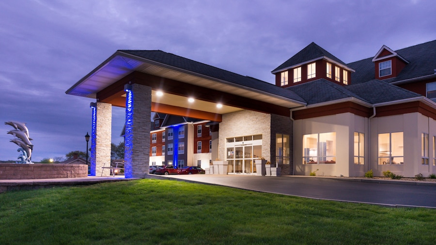 Holiday Inn Express Mystic by IHG