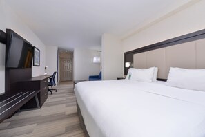 Standard Room, 1 King Bed | Desk, iron/ironing board, free cribs/infant beds, free WiFi