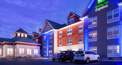 Holiday Inn Express Mystic, an IHG Hotel