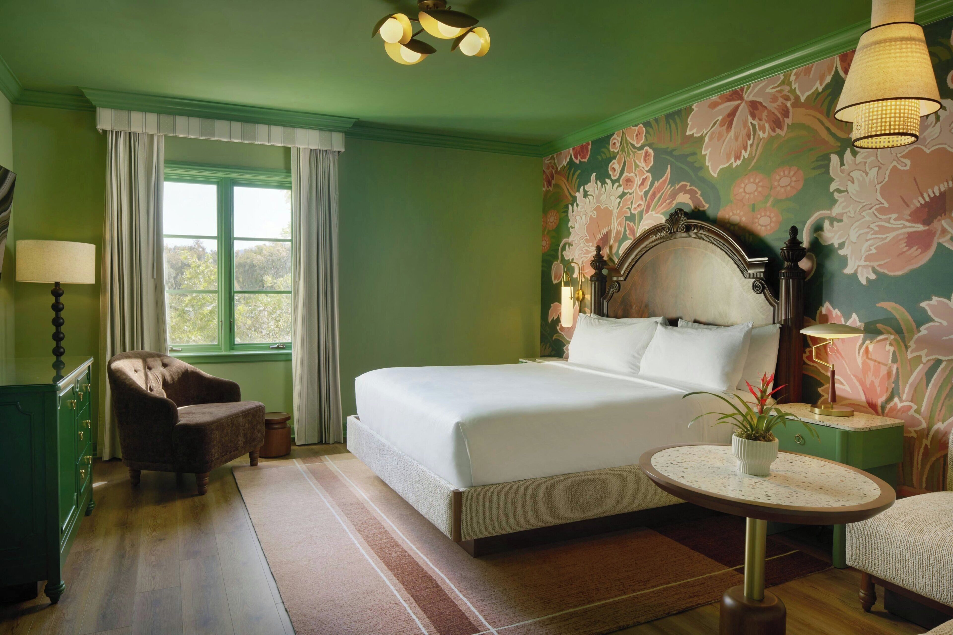 Room, 1 King Bed | Egyptian cotton sheets, premium bedding, down comforters, pillowtop beds