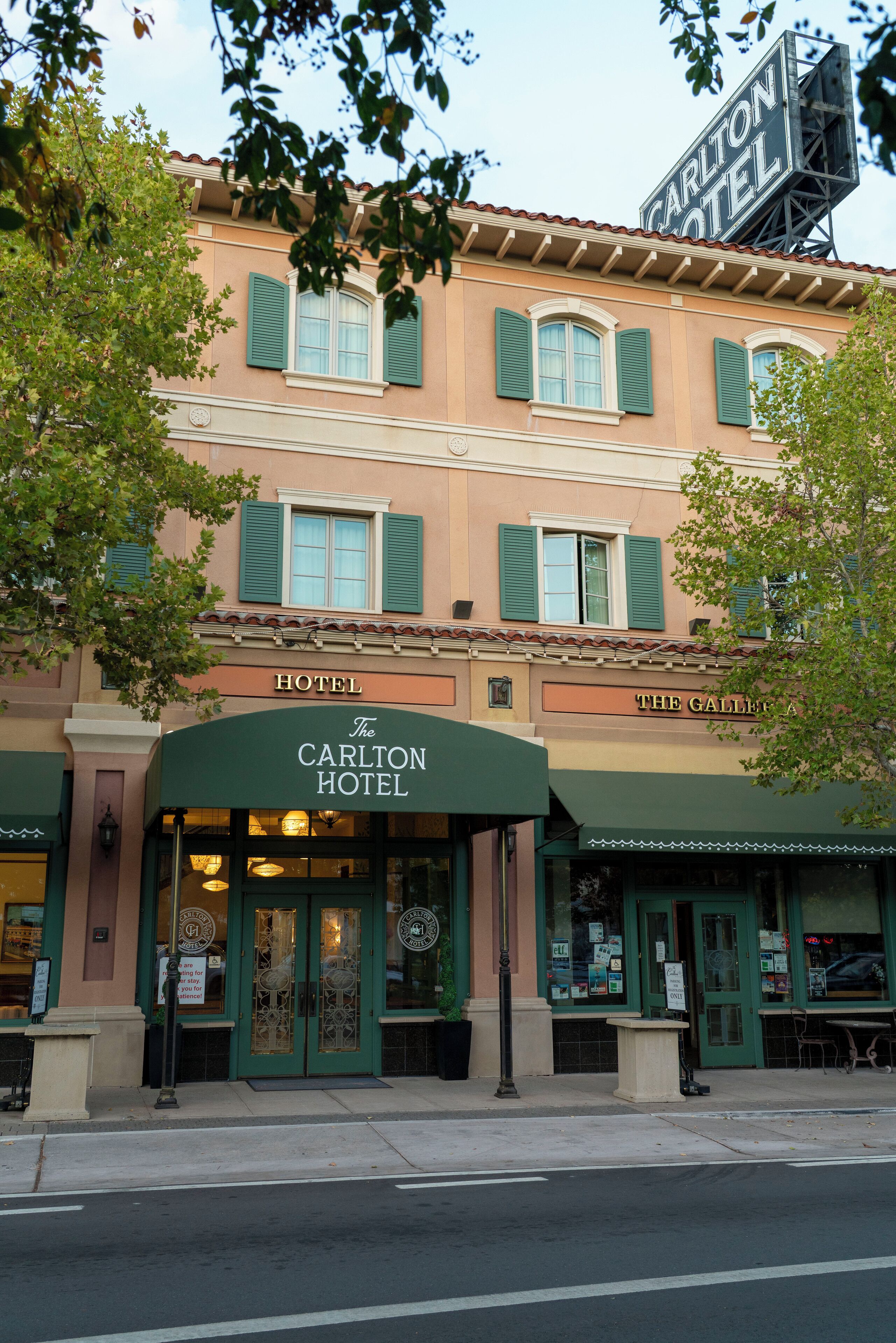 Fachada da propriedade