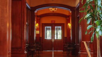 Vestibule
