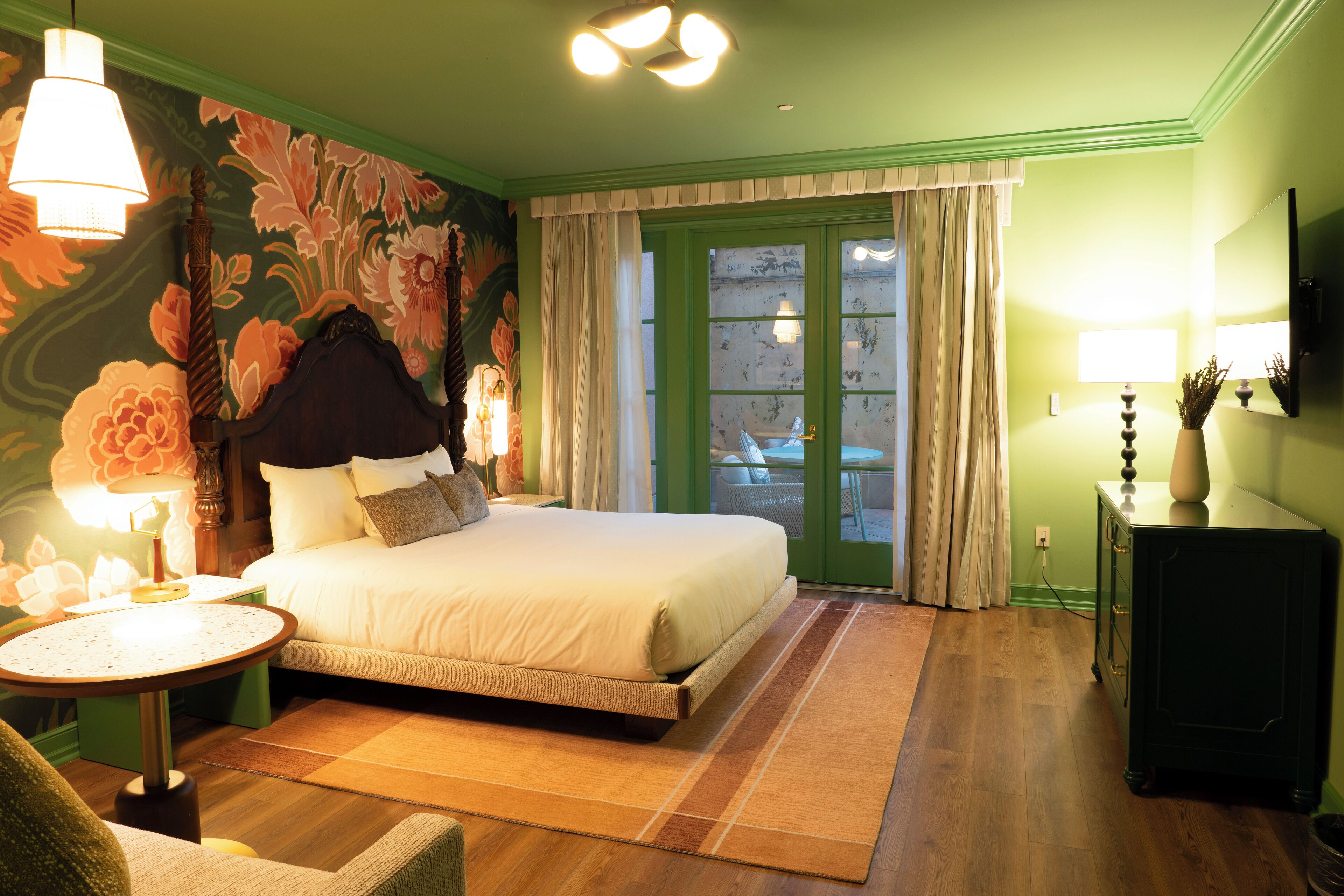 Premier Room, 1 King Bed, Patio, Courtyard Area | Egyptian cotton sheets, premium bedding, down comforters, pillowtop beds