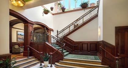 The Carlton Hotel, Atascadero, a Tribute Portfolio Hotel