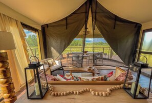 Deluxe Room | Individually decorated, individually furnished, iron/ironing board - The Abiquiu Inn (Abiquiu)