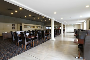 Café da manhã e jantar
