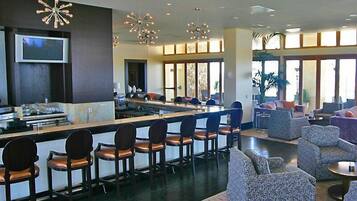 3 bares o lounges, bar junto a la alberca