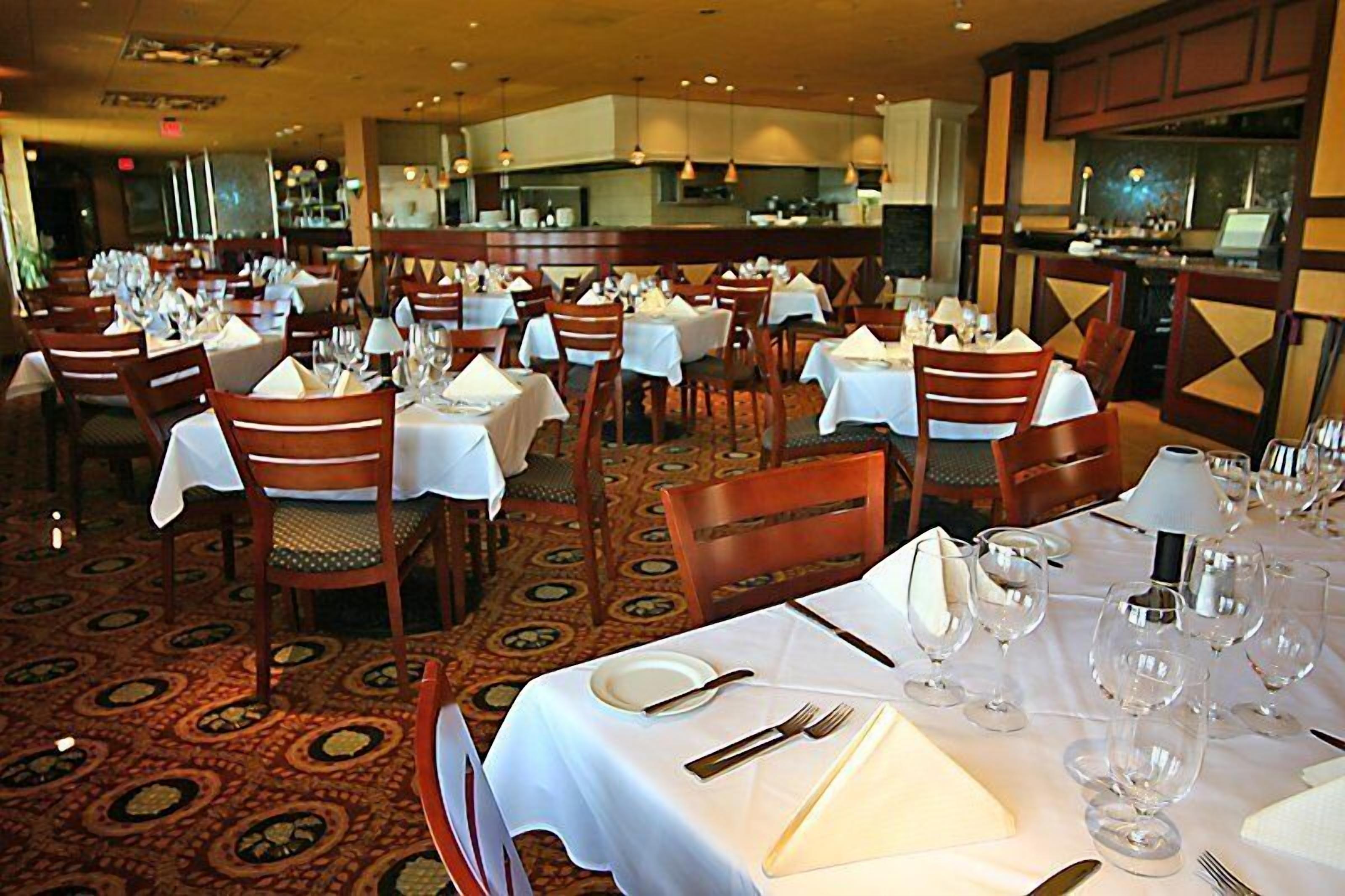 Petit déjeuner complet servi tous les jours en supplément