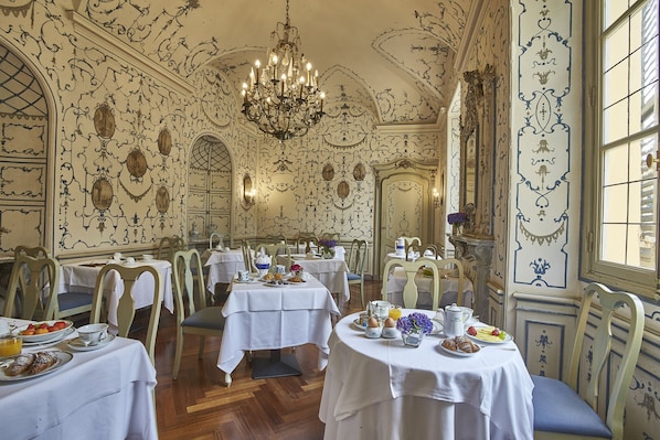 Free daily buffet breakfast - Sina Villa Matilde (Romano Canavese)