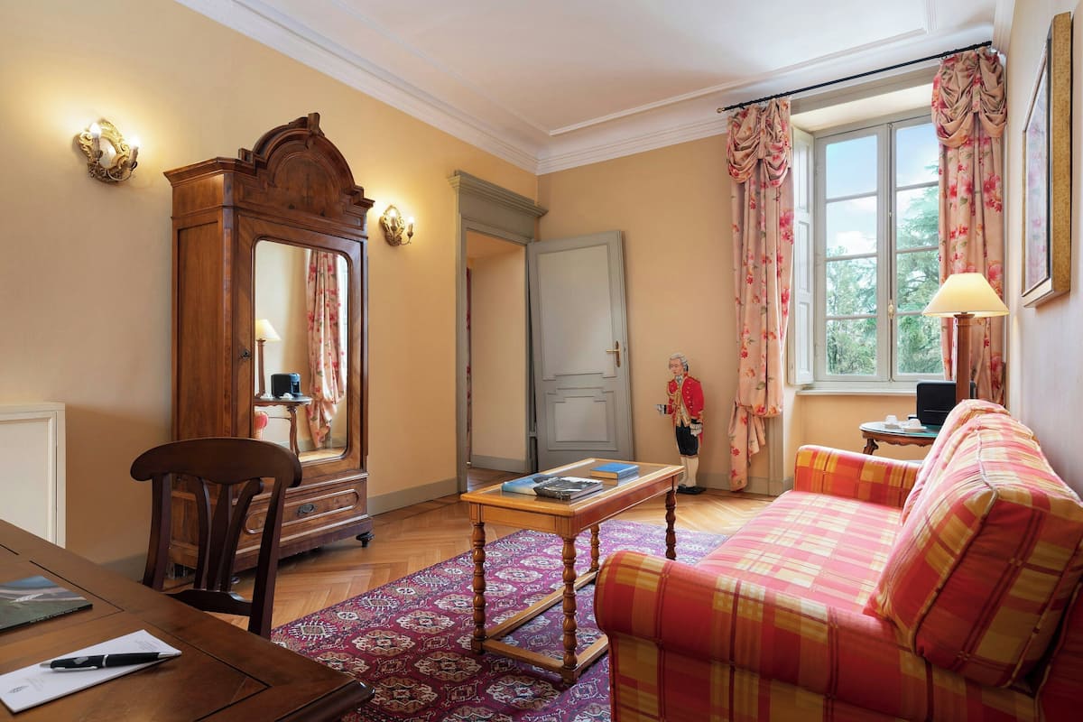 Suite, Park View (Heritage) | Hypo-allergenic bedding, minibar, in-room safe, desk