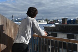 Single Room, Balcony