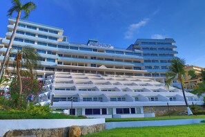 Front of property - Hotel Aristos Acapulco (Acapulco)